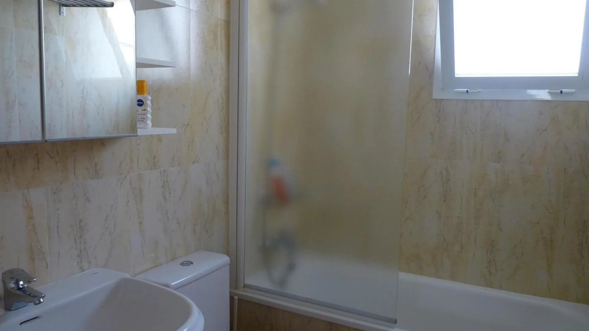 2010-Superb Apt 2 Bedrooms In Complex With Pool Manilva Apartment